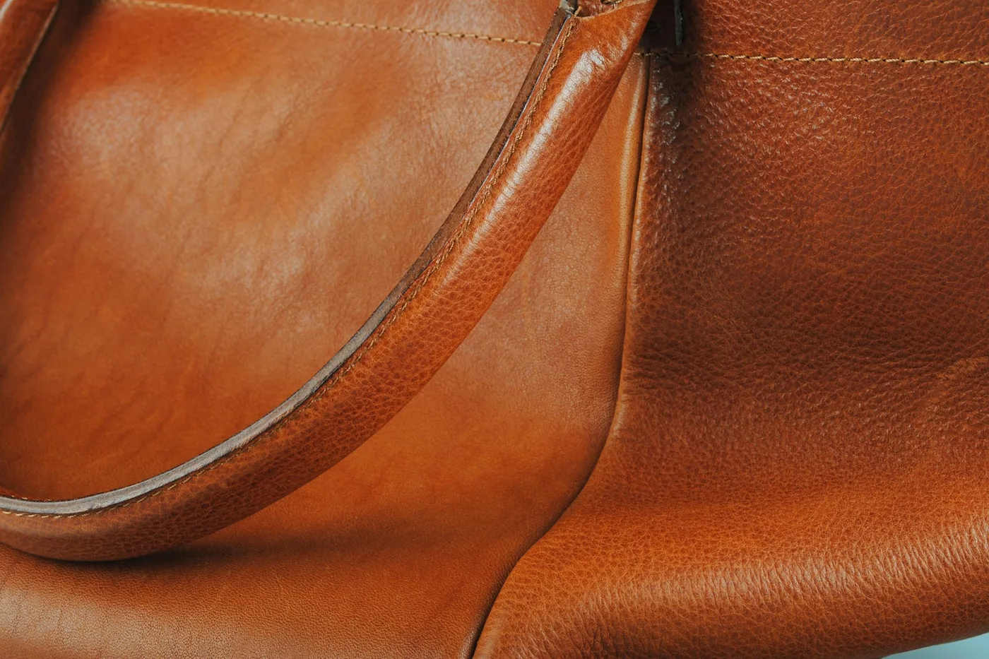Iconique Sac Cabas en Cuir Grainé N°02